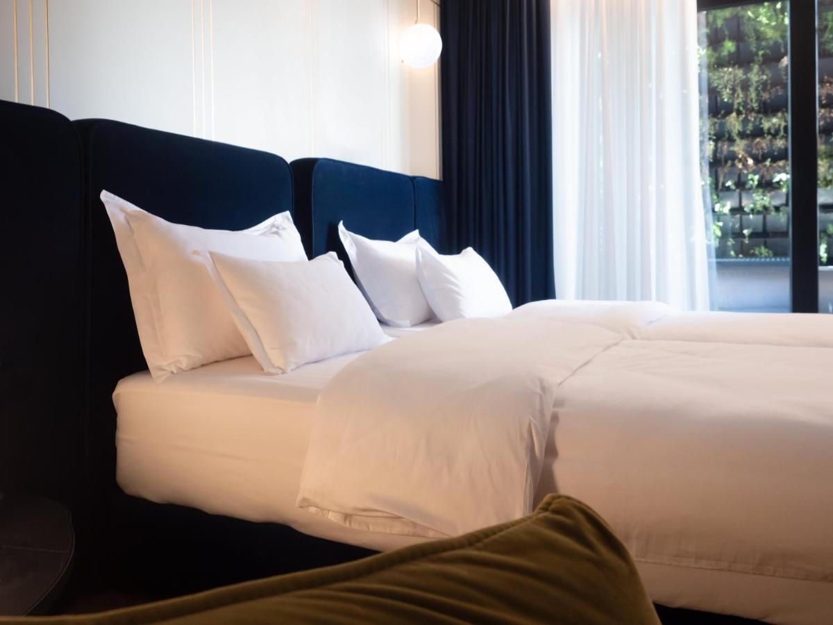 Moncafe Boutique Hotel & Spa Tirana Exteriör bild